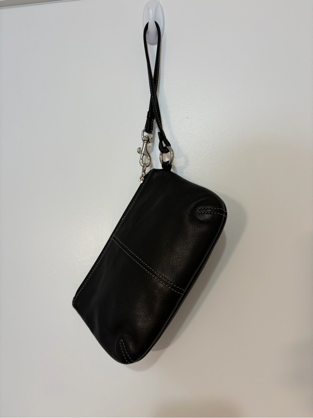 Coach 1941 Legacy Black Leather Silver Turn Lock Wristlet Clutch w/ Zip Closure - Picture 16 of 16